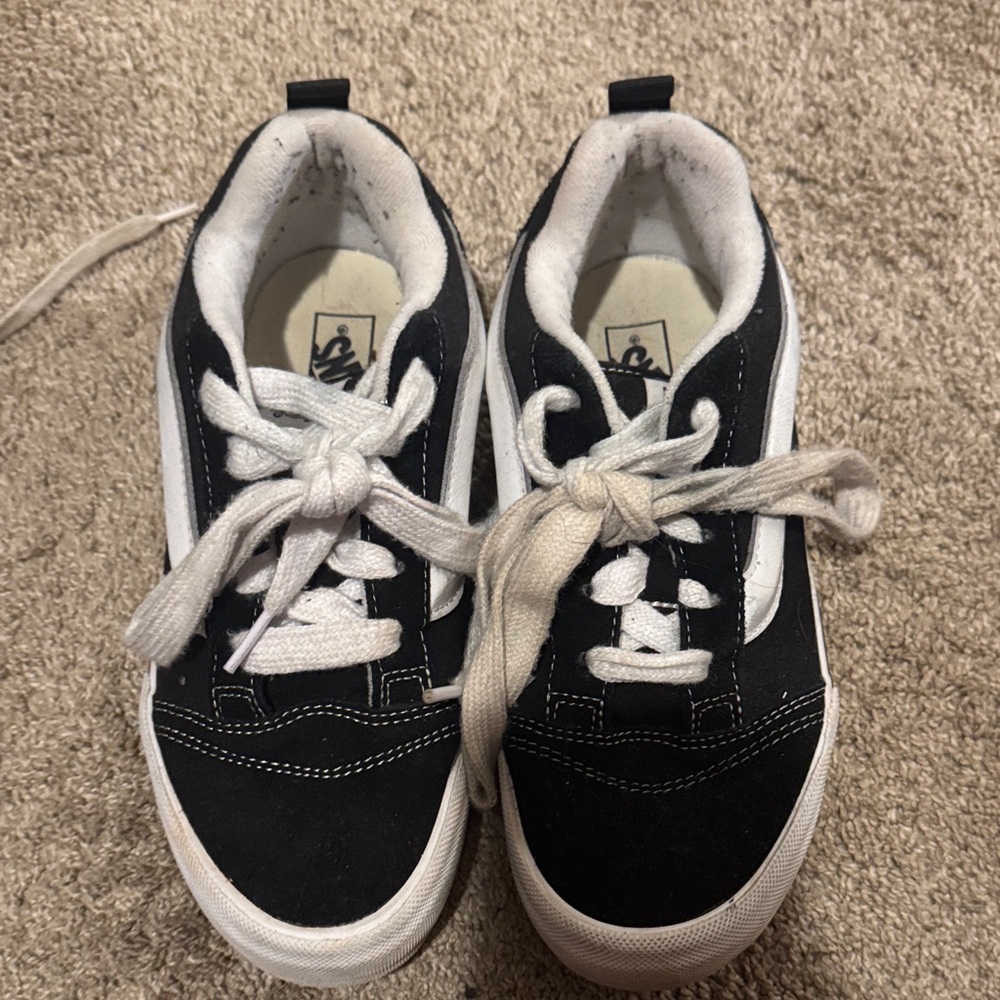 Knu Skool Vans Kids Black and White Sneakers